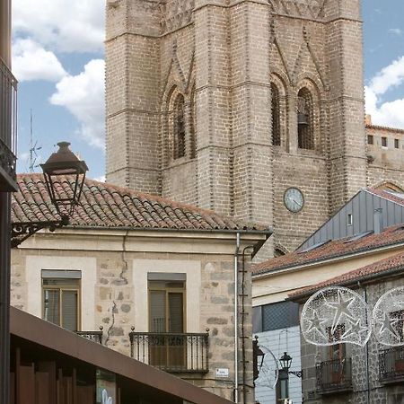 Apartamentos Turisticos Avila La Catedral 외부 사진